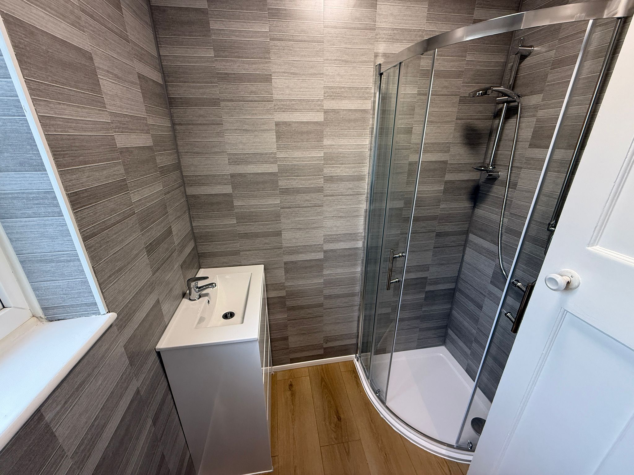 whatsapp image 2025 12 17 at 11.50.00