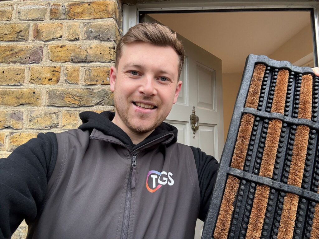 0c0d9045 e9a3 40a7 a315 2445f0a2bd85